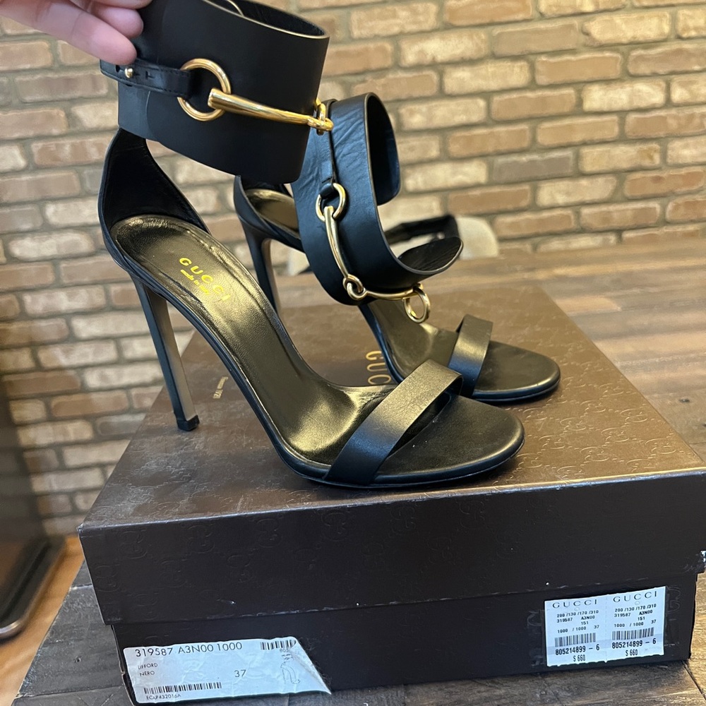 Gucci horse-bit heels sandals 37